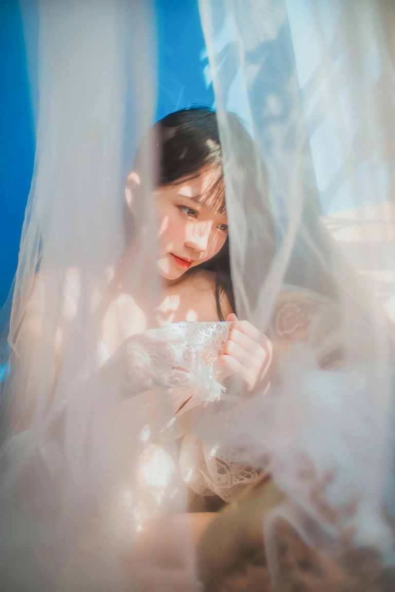 桜桃喵《小少女 少女私房》写真图集 50P｜在线预览与图包下载