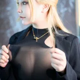 抱走莫子《私人助理》写真图集 63P｜在线预览与图包下载