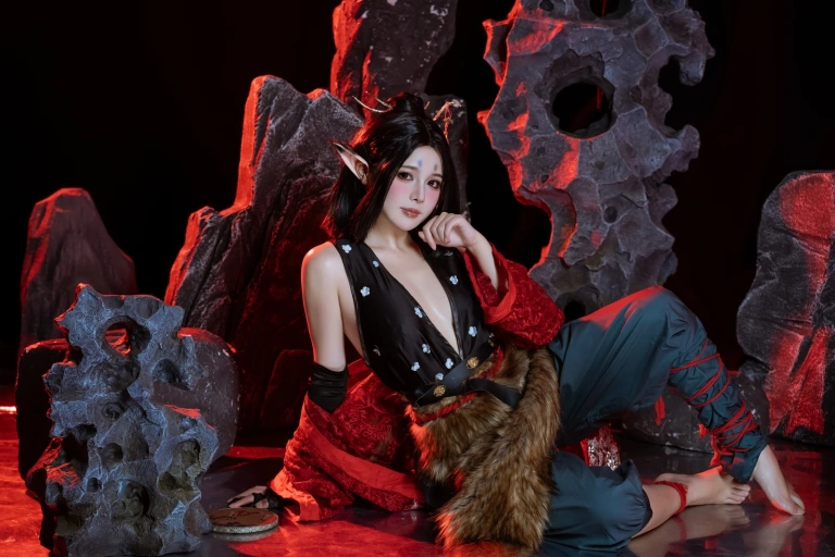 七月喵子《萍萍》写真图集 80P｜在线预览与图包下载