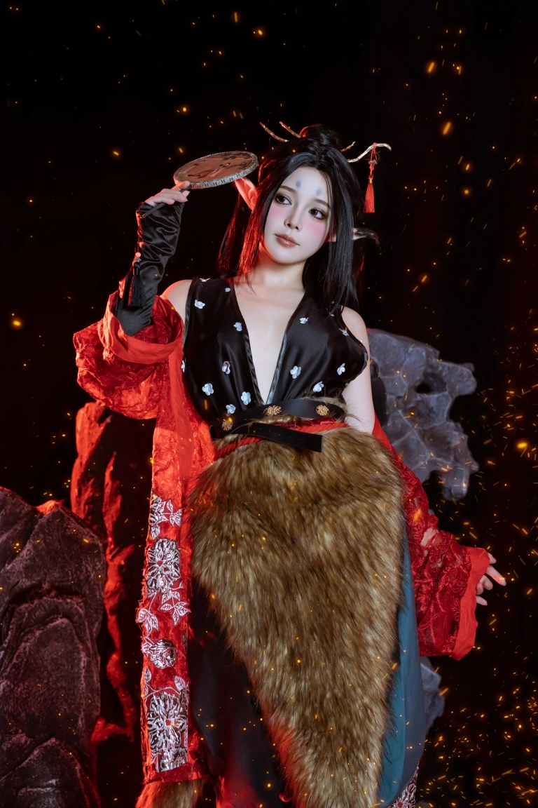 七月喵子《萍萍》写真图集 80P｜在线预览与图包下载