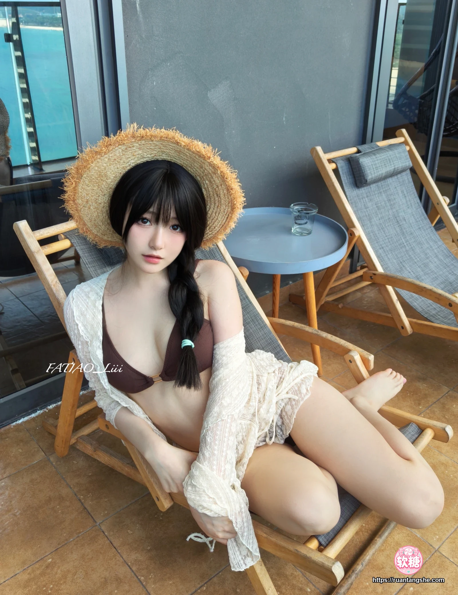 迷之呆梨 迷之呆梨 NO.046 - Fantia 2024年08月会员合集(8期)