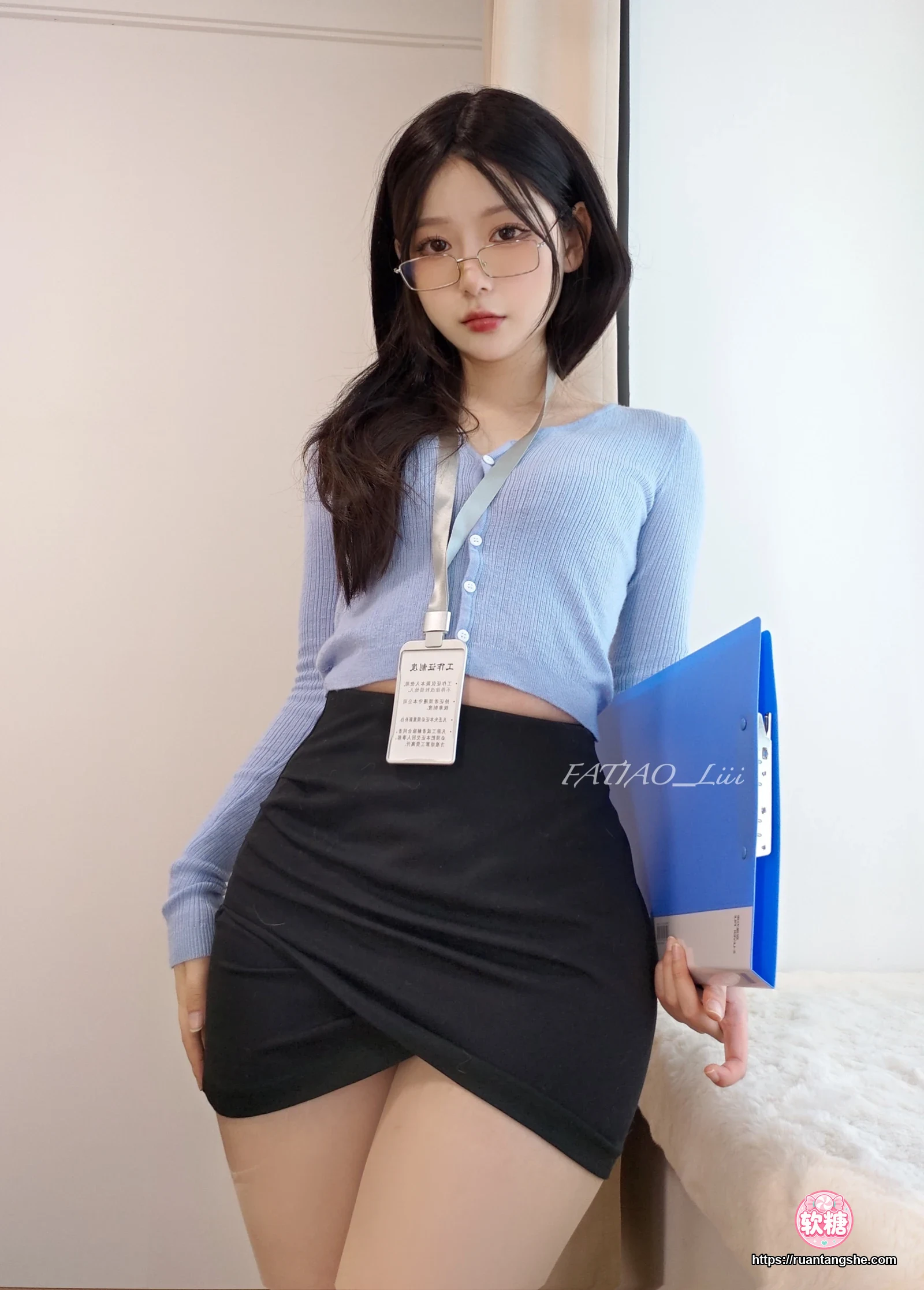 迷之呆梨 迷之呆梨 NO.046 - Fantia 2024年08月会员合集(8期)
