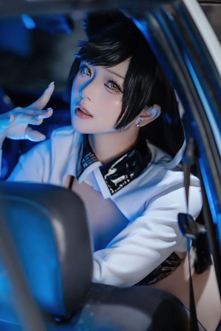 屿鱼《碧蓝航线 爱宕赛车服》写真图集 114P｜在线预览与图包下载