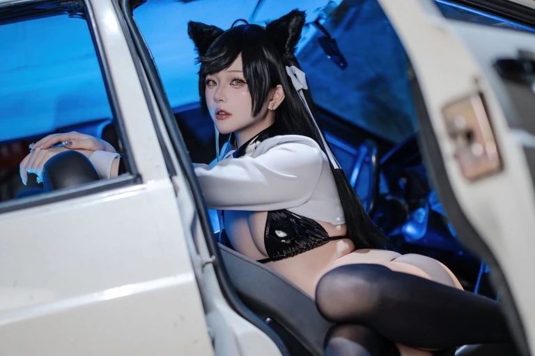 屿鱼《碧蓝航线 爱宕赛车服》写真图集 114P｜在线预览与图包下载