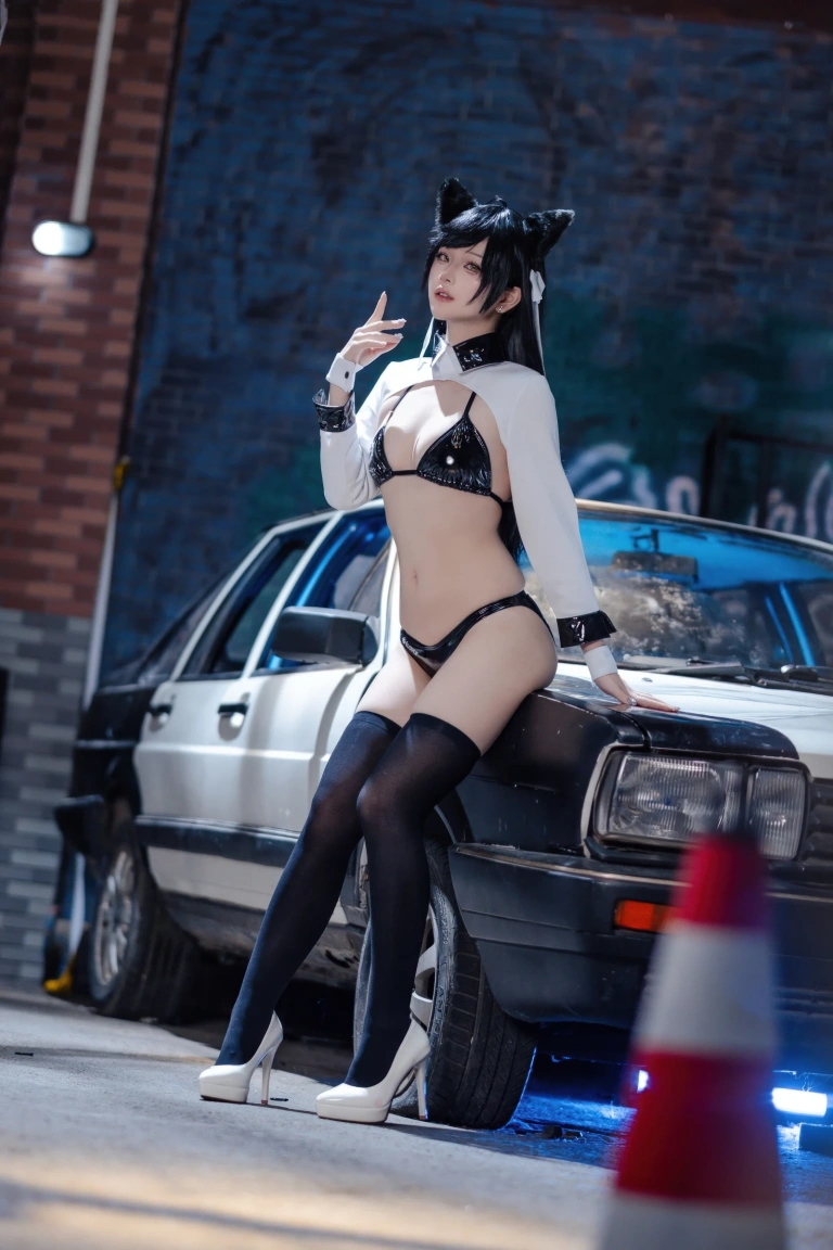 屿鱼《碧蓝航线 爱宕赛车服》写真图集 114P｜在线预览与图包下载