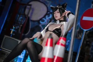 屿鱼《碧蓝航线 爱宕赛车服》写真图集 114P｜在线预览与图包下载