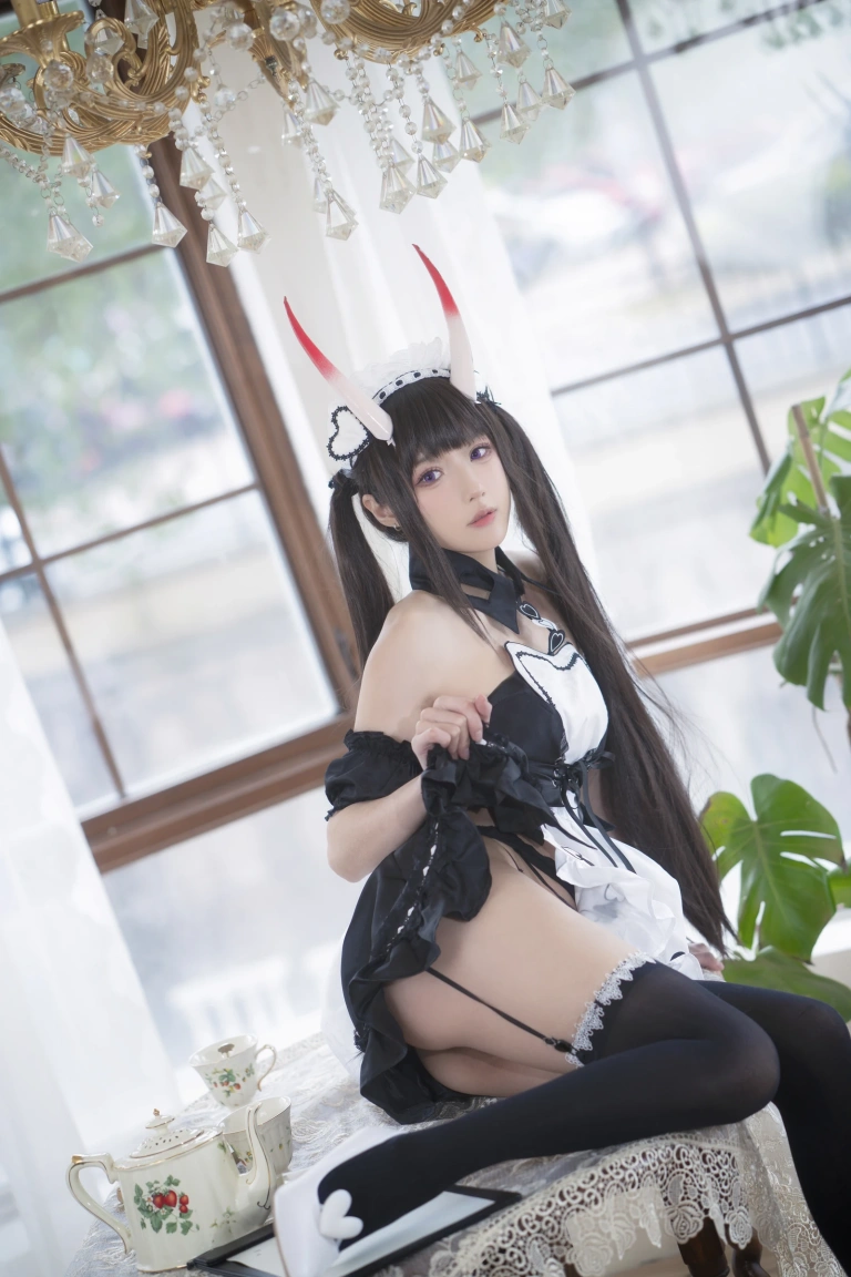 阿包也是兔娘《2022.01月舰长图包 能代女仆》写真图集 23P｜在线预览与图包下载
