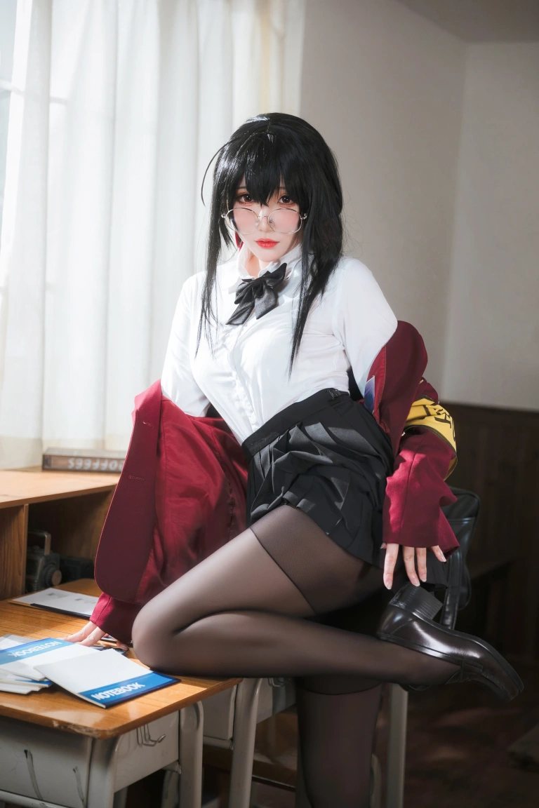 瓜希酱《大凤JK》写真图集 30P｜在线预览与图包下载