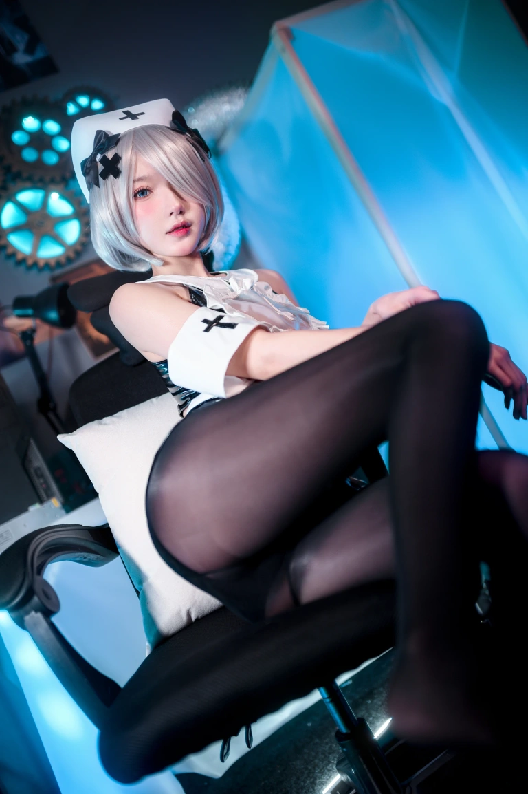 阿包也是兔娘《2022.03月舰长图包 阿包护士》写真图集 48P｜在线预览与图包下载