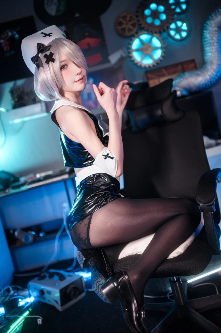 阿包也是兔娘《2022.03月舰长图包 阿包护士》写真图集 48P｜在线预览与图包下载