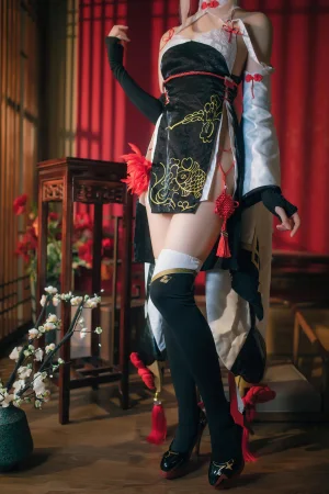 焖焖碳《碧蓝航线 绫波旗袍·新岁之鬼神》写真图集 25P｜在线预览与图包下载
