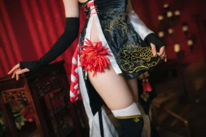 焖焖碳《碧蓝航线 绫波旗袍·新岁之鬼神》写真图集 25P｜在线预览与图包下载