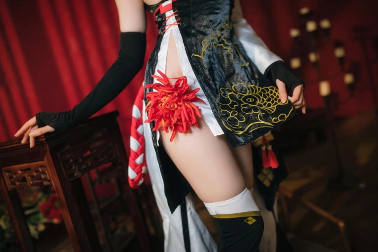 焖焖碳《碧蓝航线 绫波旗袍·新岁之鬼神》写真图集 25P｜在线预览与图包下载