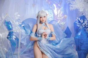 瓜希酱《爱蜜莉雅 水晶礼服》写真图集 28P｜在线预览与图包下载