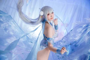 瓜希酱《爱蜜莉雅 水晶礼服》写真图集 28P｜在线预览与图包下载