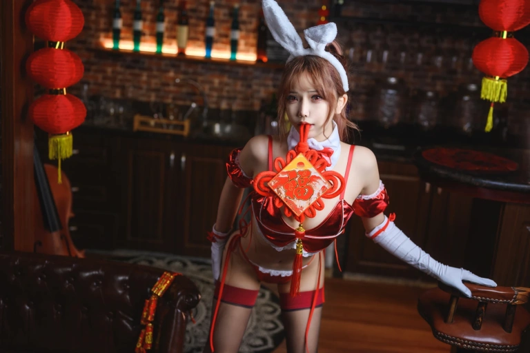 抱走莫子《兔色撩人》写真图集 60P+20V｜在线预览与图包下载