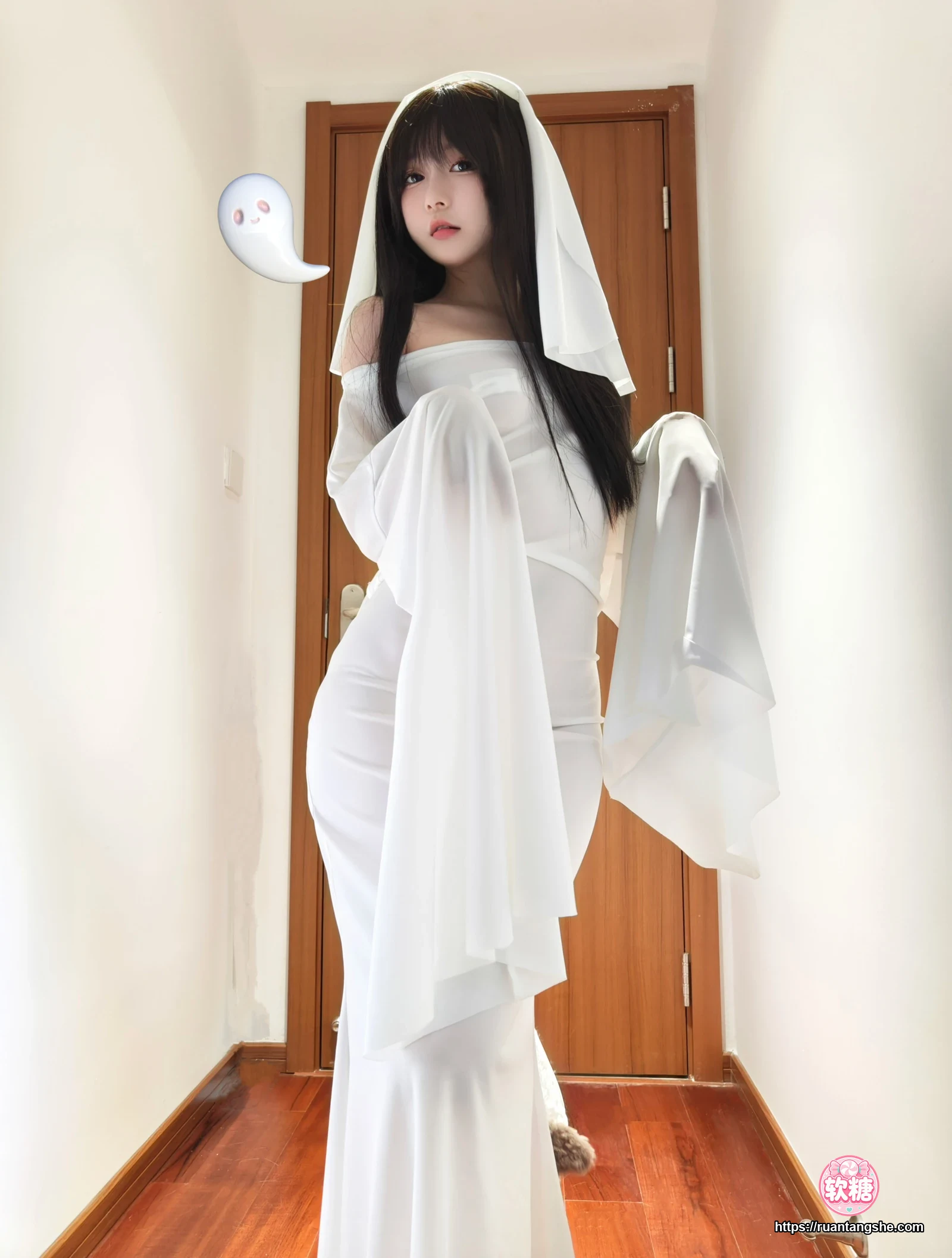 迷之呆梨 迷之呆梨 NO.048 - Fantia 2024年10月会员合集(8期)