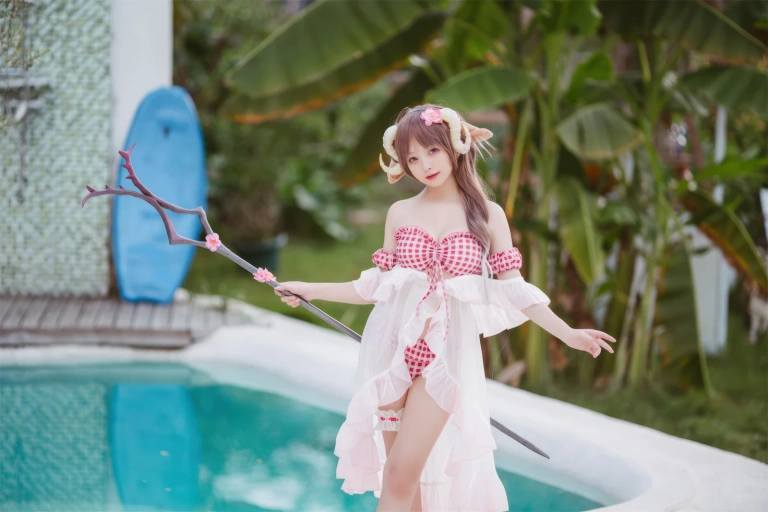 花铃《小羊夏卉》写真图集 34P｜在线预览与图包下载