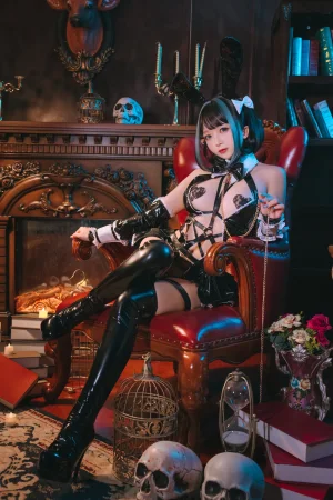 日奈娇(椎名莜)《万圣恶魔皮衣》写真图集 66P｜在线预览与图包下载