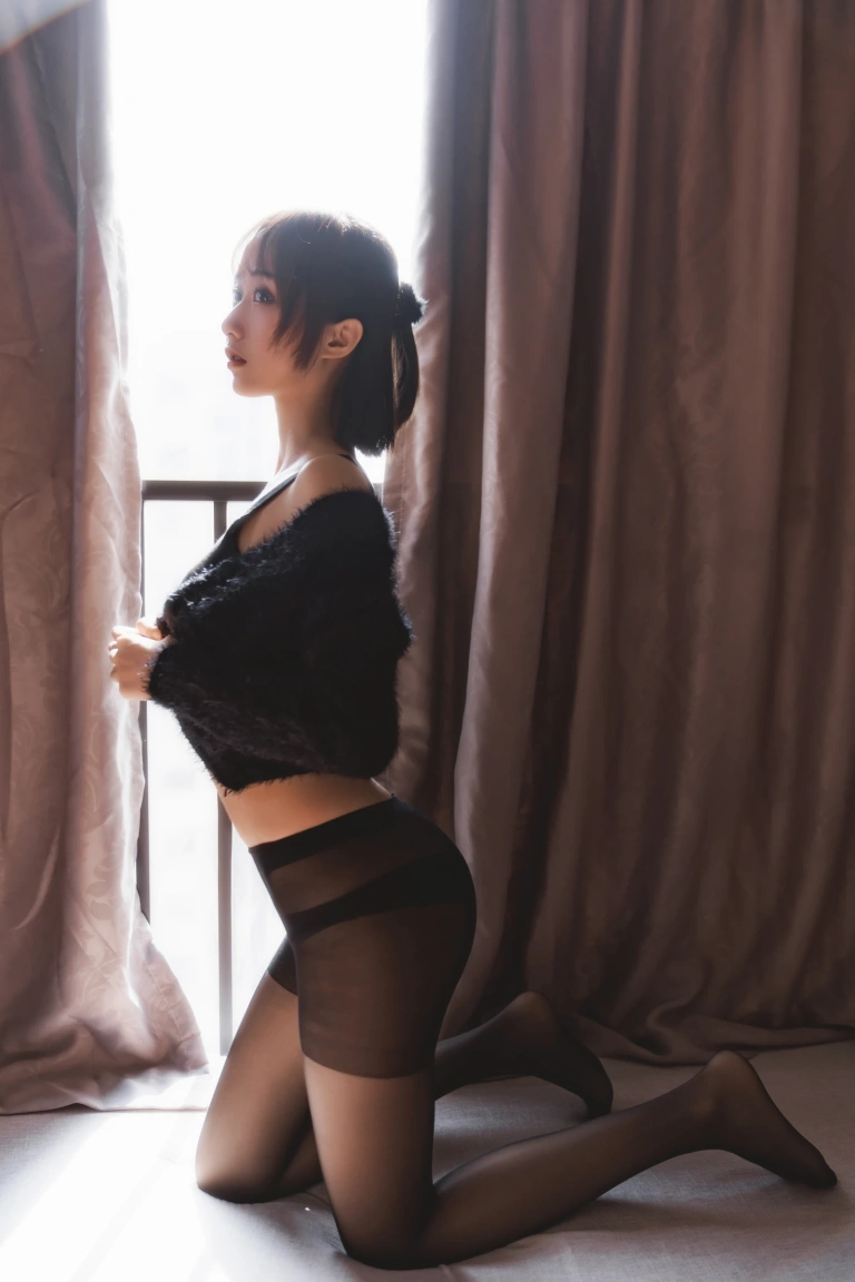 木棉棉《黑丝私房》写真图集 83P｜在线预览与图包下载