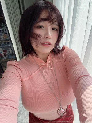 阿半今天很开心《兴趣使然的自拍包》写真图集 87P+5V｜在线预览与图包下载