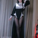 屿鱼《黑丝修女》写真图集 40P｜在线预览与图包下载