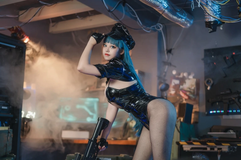 蜜汁猫裘《胶衣女警》写真图集 51P｜在线预览与图包下载