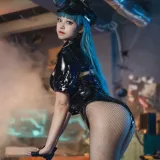 蜜汁猫裘《胶衣女警》写真图集 51P｜在线预览与图包下载