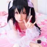 星之迟迟《矢泽妮可》写真图集 18P｜在线预览与图包下载