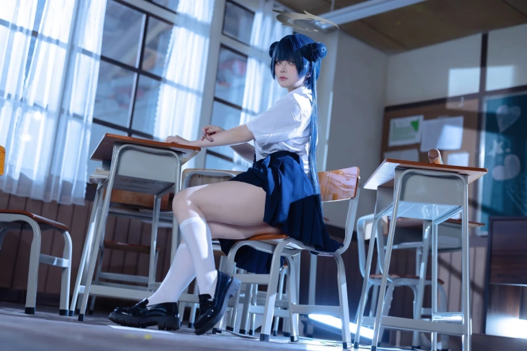 屿鱼《蔚蓝档案 妃咲JK》写真图集 61P｜在线预览与图包下载