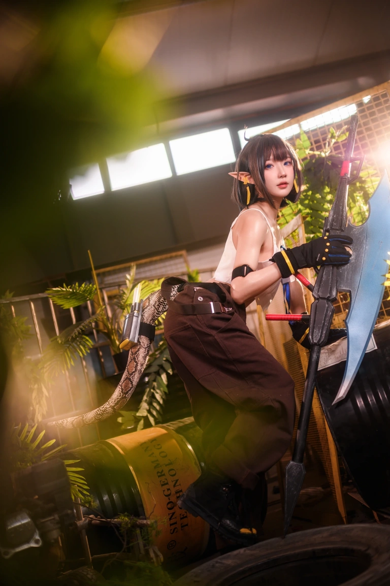 阿包也是兔娘《2022.06月舰长图包 明日方舟 森蚺》写真图集 33P｜在线预览与图包下载