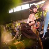 阿包也是兔娘《2022.06月舰长图包 明日方舟 森蚺》写真图集 33P｜在线预览与图包下载