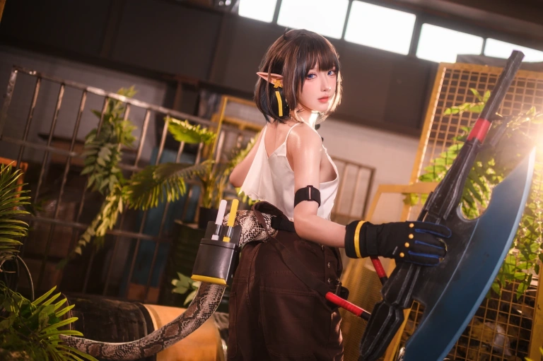 阿包也是兔娘《2022.06月舰长图包 明日方舟 森蚺》写真图集 33P｜在线预览与图包下载