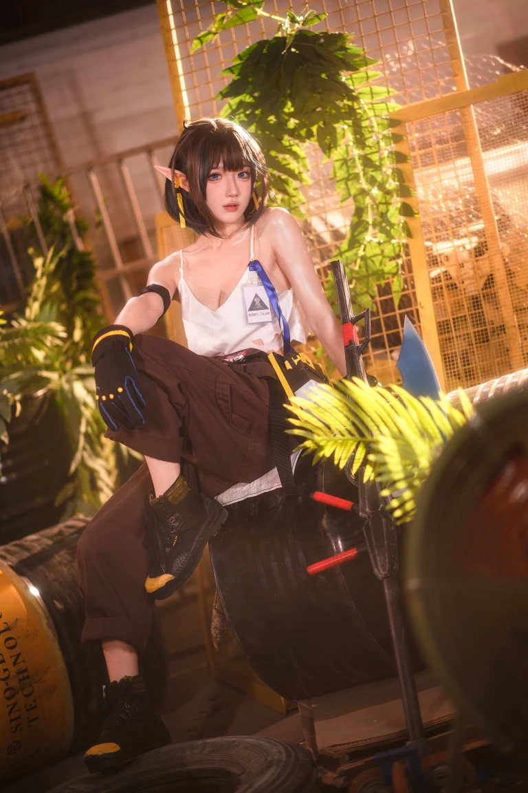 阿包也是兔娘《2022.06月舰长图包 明日方舟 森蚺》写真图集 33P｜在线预览与图包下载