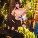 阿包也是兔娘《2022.06月舰长图包 明日方舟 森蚺》写真图集 33P｜在线预览与图包下载