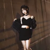 木棉棉《室外短裙》写真图集 58P｜在线预览与图包下载