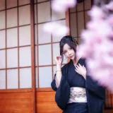 抱走莫子《未亡人太太》写真图集 65P+13V｜在线预览与图包下载