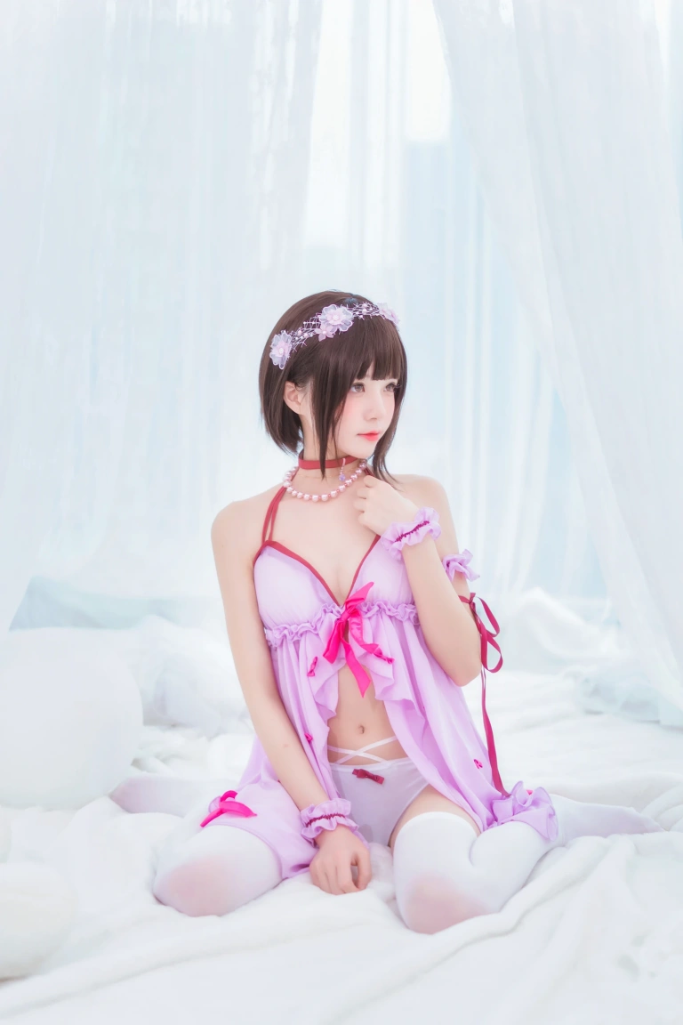 桜桃喵《加藤惠 小睡裙》写真图集 33P｜在线预览与图包下载