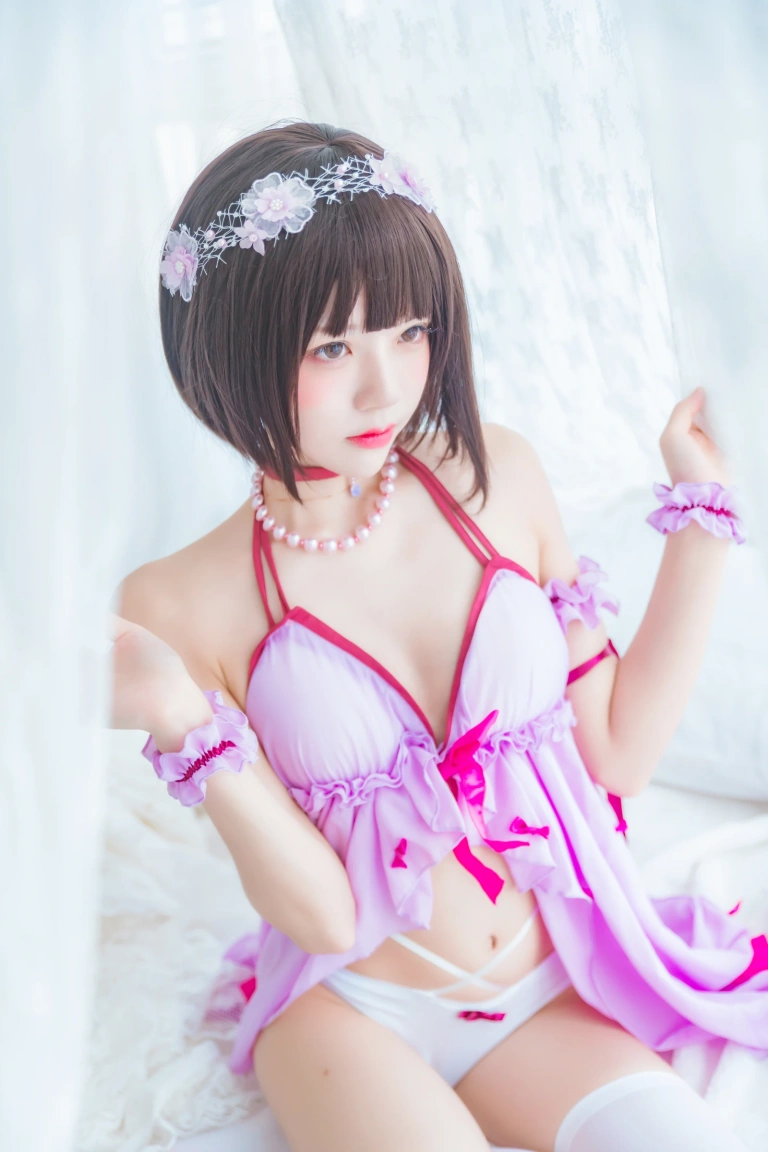桜桃喵《加藤惠 小睡裙》写真图集 33P｜在线预览与图包下载