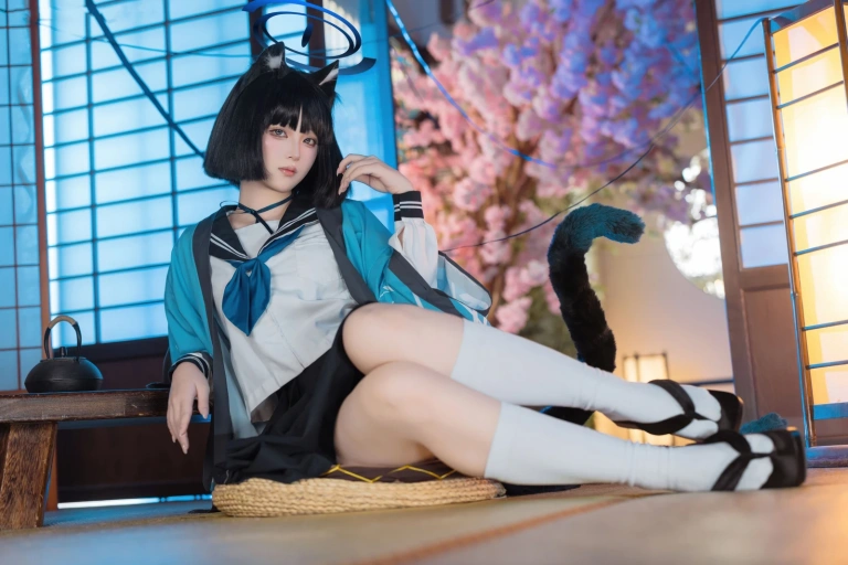 屿鱼《蔚蓝档案 桐生桔梗》写真图集 55P｜在线预览与图包下载