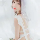 桜桃喵《轻纱 上》写真图集 33P｜在线预览与图包下载