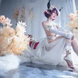 阿包也是兔娘《碧蓝幻想 古蕾娅 龙娘》写真图集 35P｜在线预览与图包下载