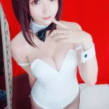 星之迟迟《加藤惠 兔女郎》写真图集 46P+1V｜在线预览与图包下载