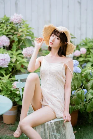 木棉棉《湿润微风》写真图集 75P｜在线预览与图包下载