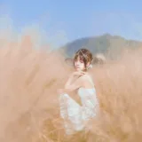 桜桃喵《冬眠 白裙上 原野上的浪漫》写真图集 51P｜在线预览与图包下载