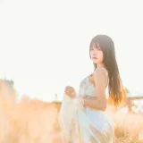 桜桃喵《冬眠 白裙下》写真图集 45P｜在线预览与图包下载