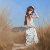 桜桃喵《冬眠 白裙下》写真图集 45P｜在线预览与图包下载