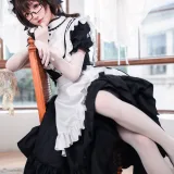 阿包也是兔娘《传统长裙女仆》写真图集 47P｜在线预览与图包下载