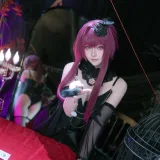 屿鱼《崩坏：星穹铁道 卡芙卡 缚月之夜》写真图集 60P｜在线预览与图包下载