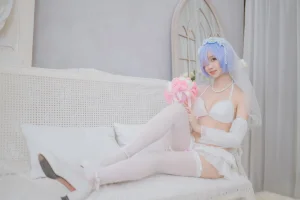 木棉棉《蕾姆婚纱》写真图集 30P｜在线预览与图包下载